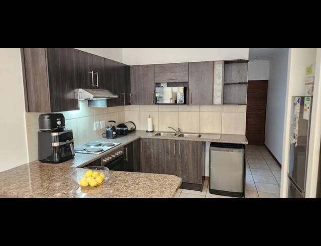 3 BEDROOM APARTMENT FOR SALE IN GAYLEE